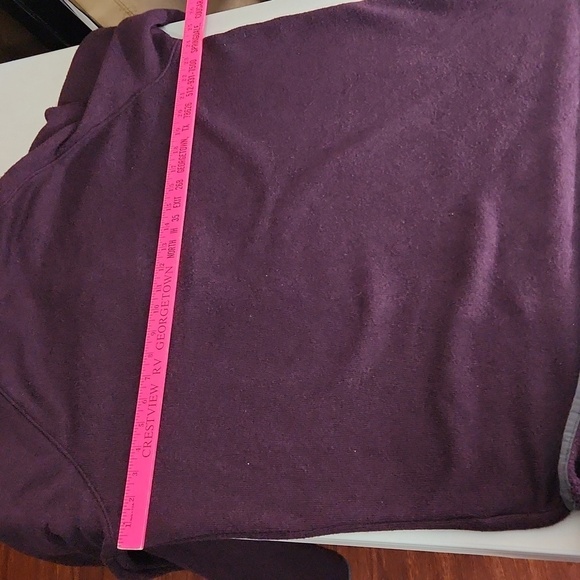 Columbia Sweater Womens Size XL Purple Pull Over - Picture 9 of 9